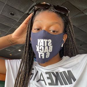 Meet your Posher, Cora